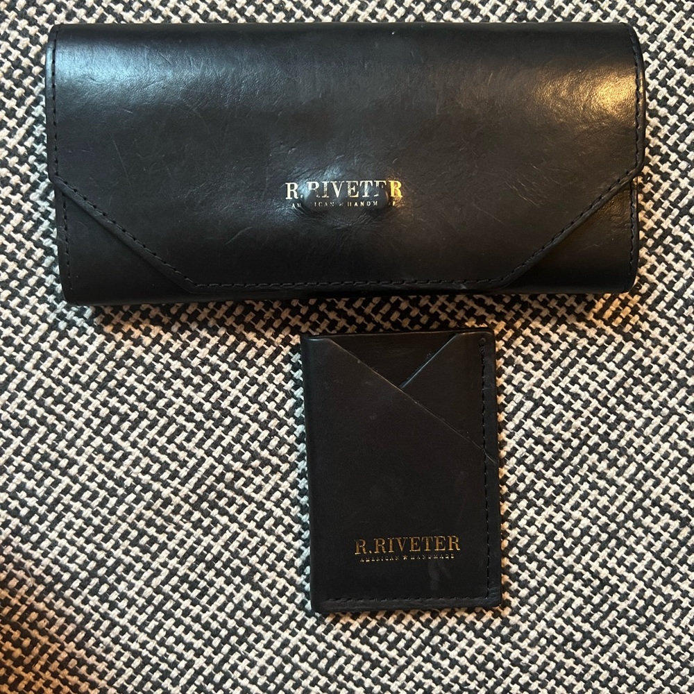 R Riveter Large And Card Wallet Bundle - image 1